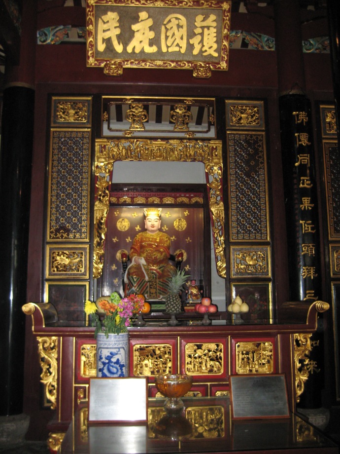 inside Thian Hock Keng Temple 