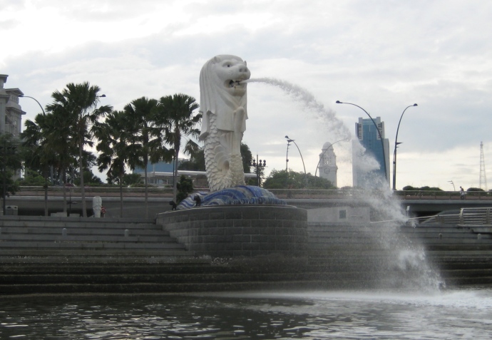 THE original Merlion at Merlion Park, Marina Bay, Singapore