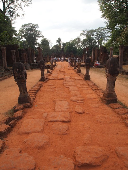 Entrance to Banteay Srei