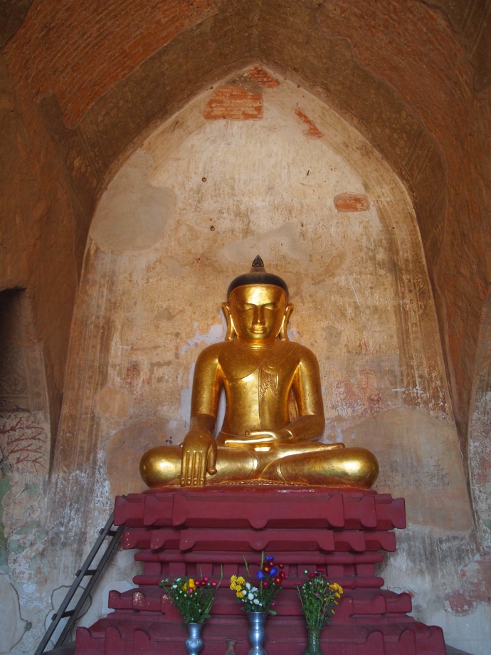 Buddha in Sulamani Pahto