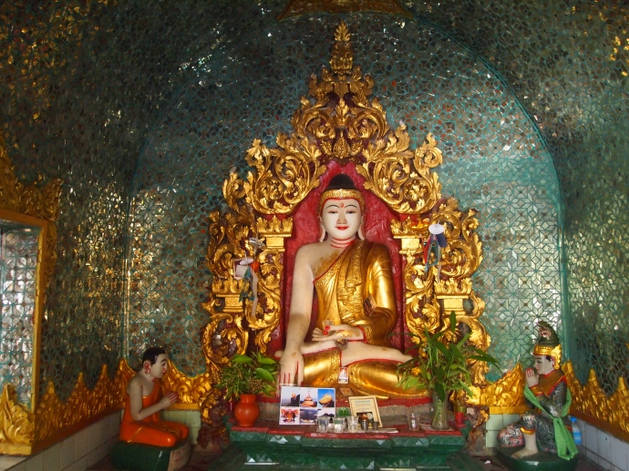 Buddha at Sule Paya